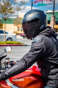 Bell Qualifier DLX MIPS Blitz Helmet